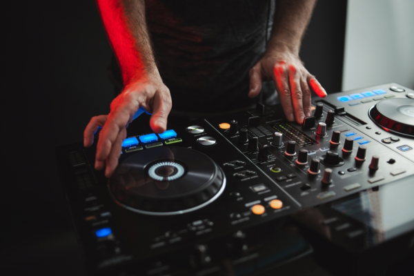 Vintage Tuesday with DJ Gavin